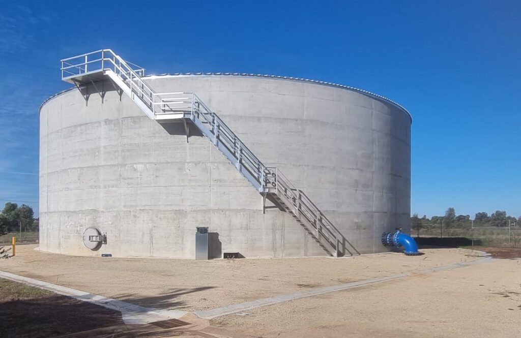 Budowa zbiorników betonowych i żelbetowych